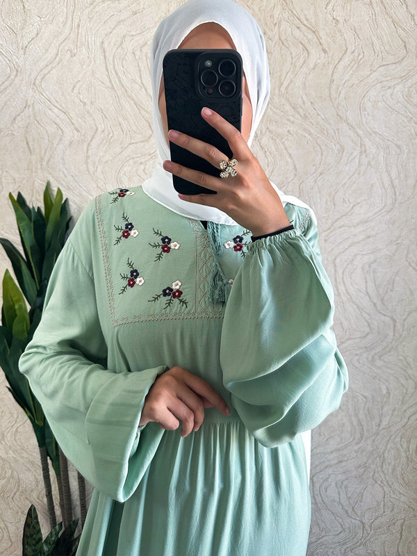 Flower Embroidered Maxi Dress - Amiiraa