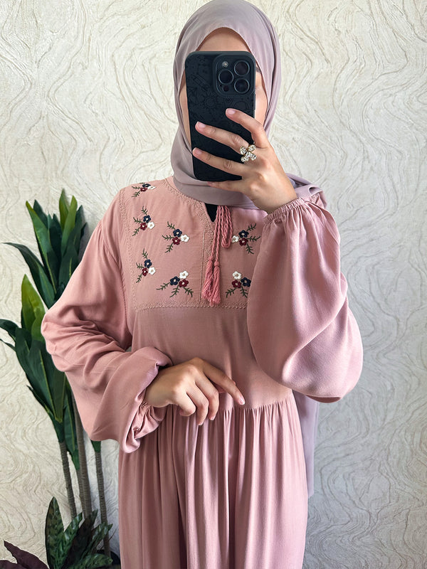 Flower Embroidered Maxi Dress - Amiiraa