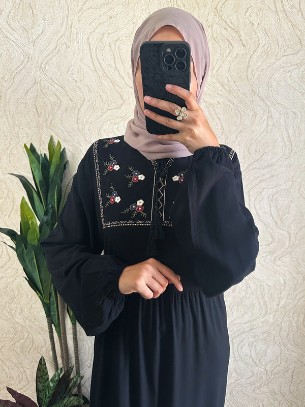 Flower Embroidered Maxi Dress - Amiiraa