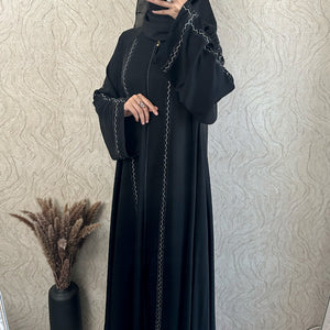 Classic Detailed Black Abaya - Amiiraa